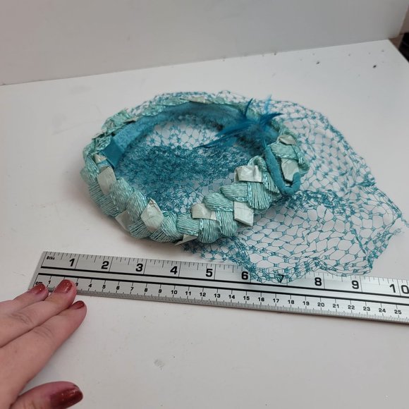 VINTAGE Baby Blue Veiled Church Hat - Picture 6 of 7
